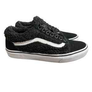 Vans Skate Shoes Black Suede Sherpa Lining Unisex Women’s Size 9 Men’s Size 7.5